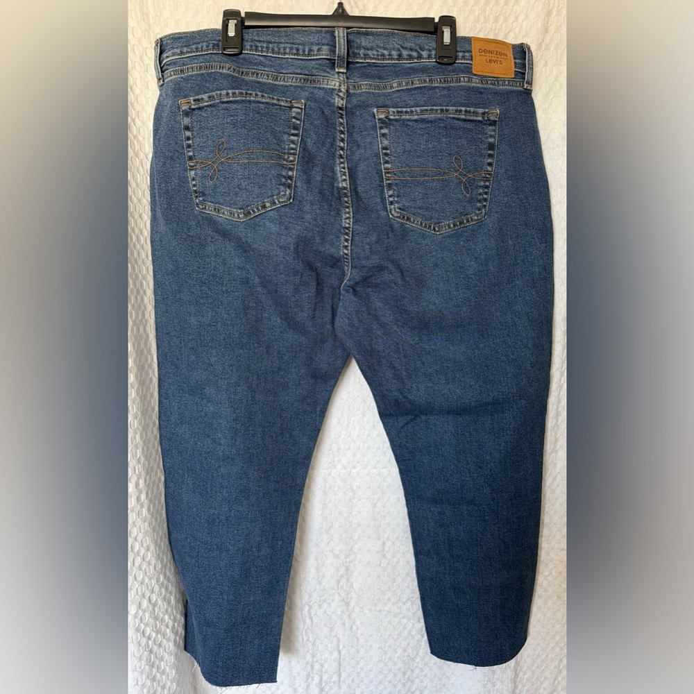 Levi’s Denizen Boyfriend Jeans Raw Hem Stretch Denim Size 16 W33 - Picture 2 of 6